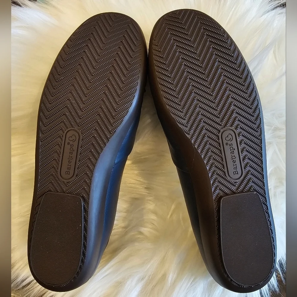 Baretraps Navy Piper Slip-On Flats Size 7.5W